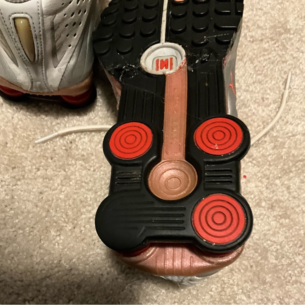 Nike Women's White and Red Sneakers - Picture 2 of 7